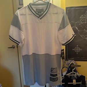Men’s sports top-white-grey-black colors